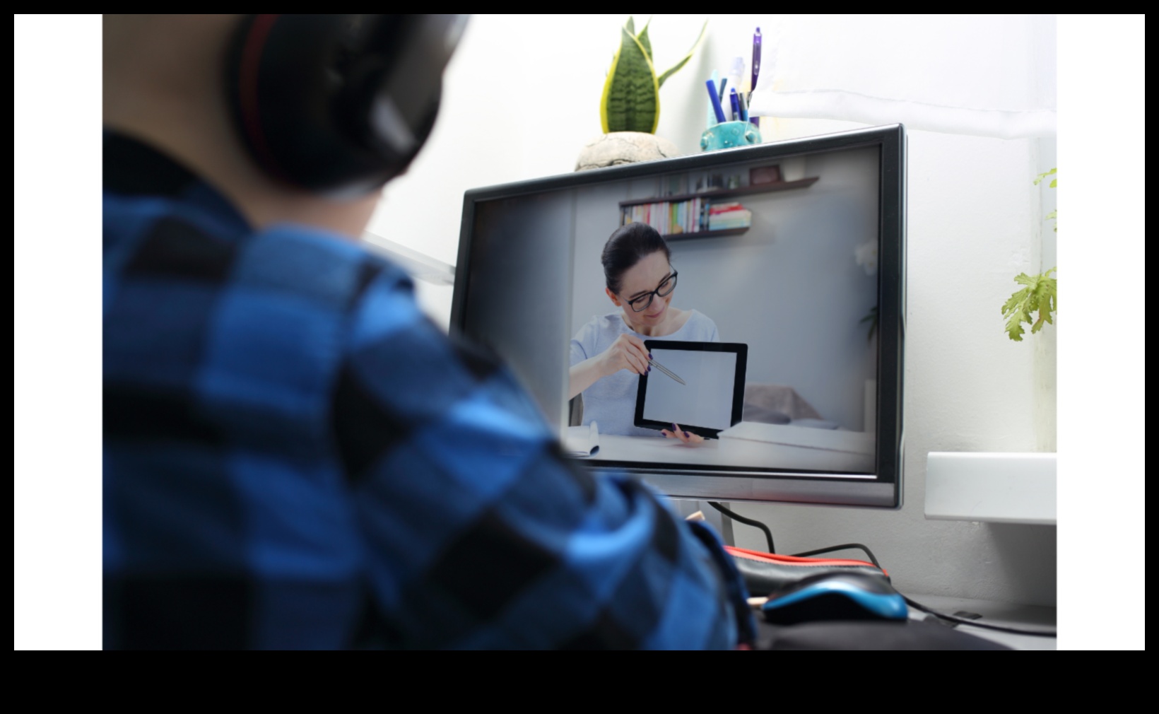 חלוצים דיגיטליים כיצד הטכנולוגיה משנה את תעשיית האמנות החזותית ותעשיית הבריאות 5 חלוצים דיגיטליים: מעצבים את העתיד של אמנות חזותית ופתרונות בריאות