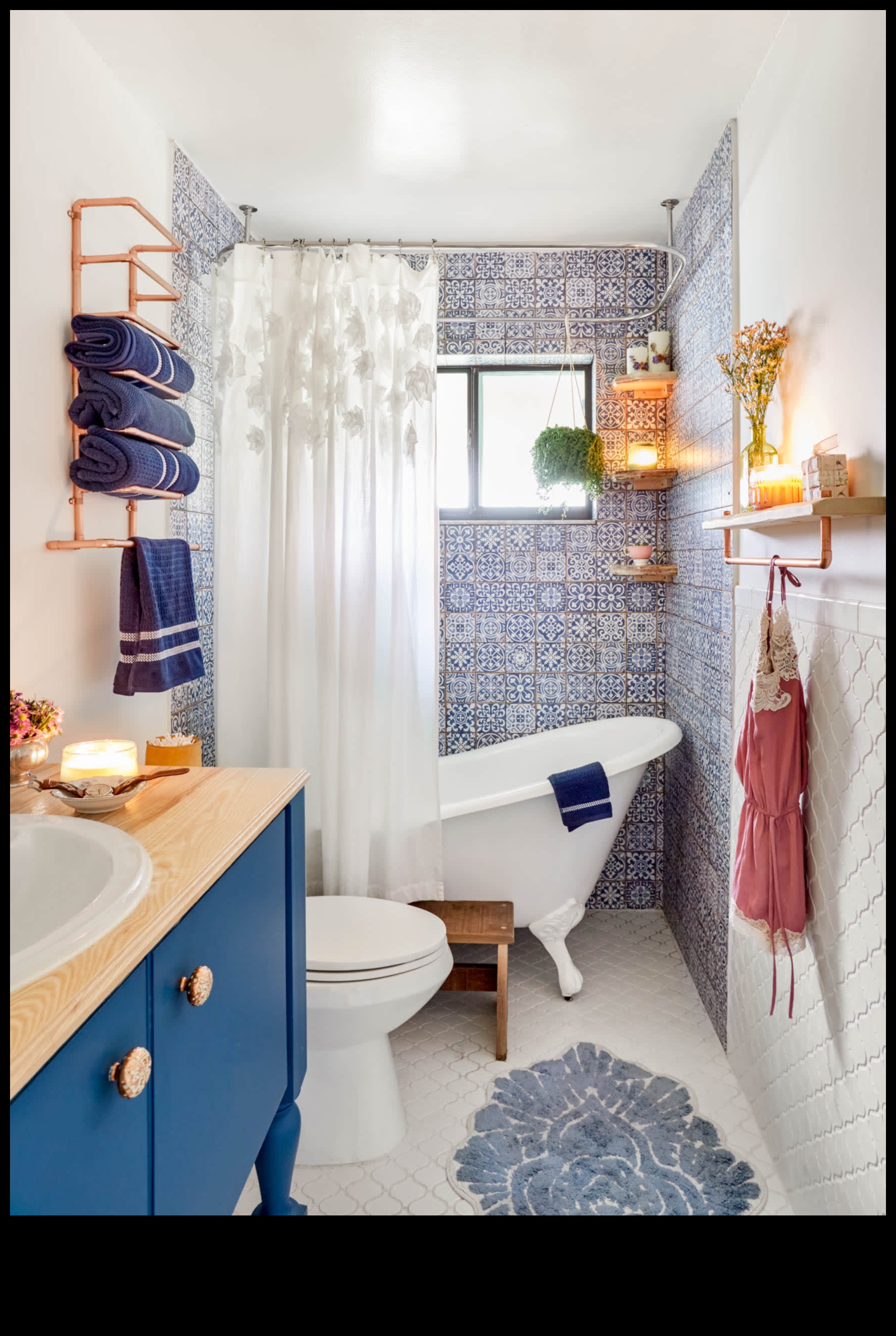 מהם כמה רעיונות לעיצוב חדר אמבטיה בוהמי למיצוי שטח קטן?