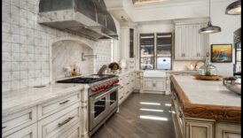 מהן הדרכים הטובות ביותר להשתמש בשיש בעיצוב מטבחים לתחושה יוקרתית?