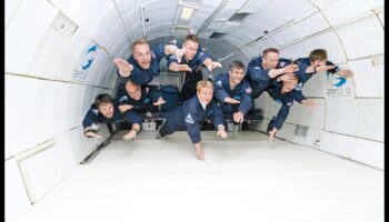 פלאים חסרי משקל: גילוי החופש של חיים אפס כבידה